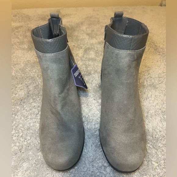 NEW Croft & Barrow Ortholite Suede Gray Ankle Boots Women’s, Size 8M - Picture 10 of 16